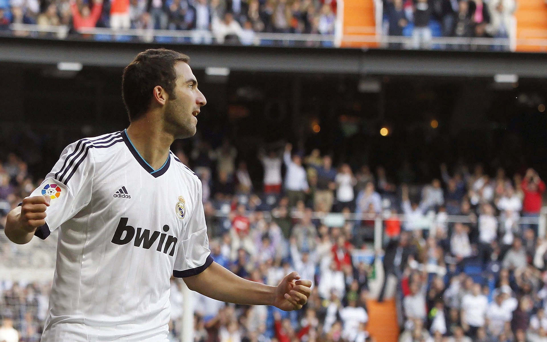 克瓦拉茨赫利亚数据全面爆炸，佛罗伦萨最后时刻绝杀乌克兰球队