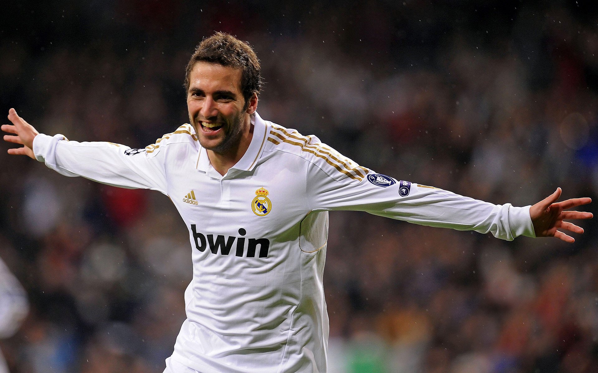 开云体育平台APP-欧冠淘汰赛之夜，劳塔罗彻底打爆防线