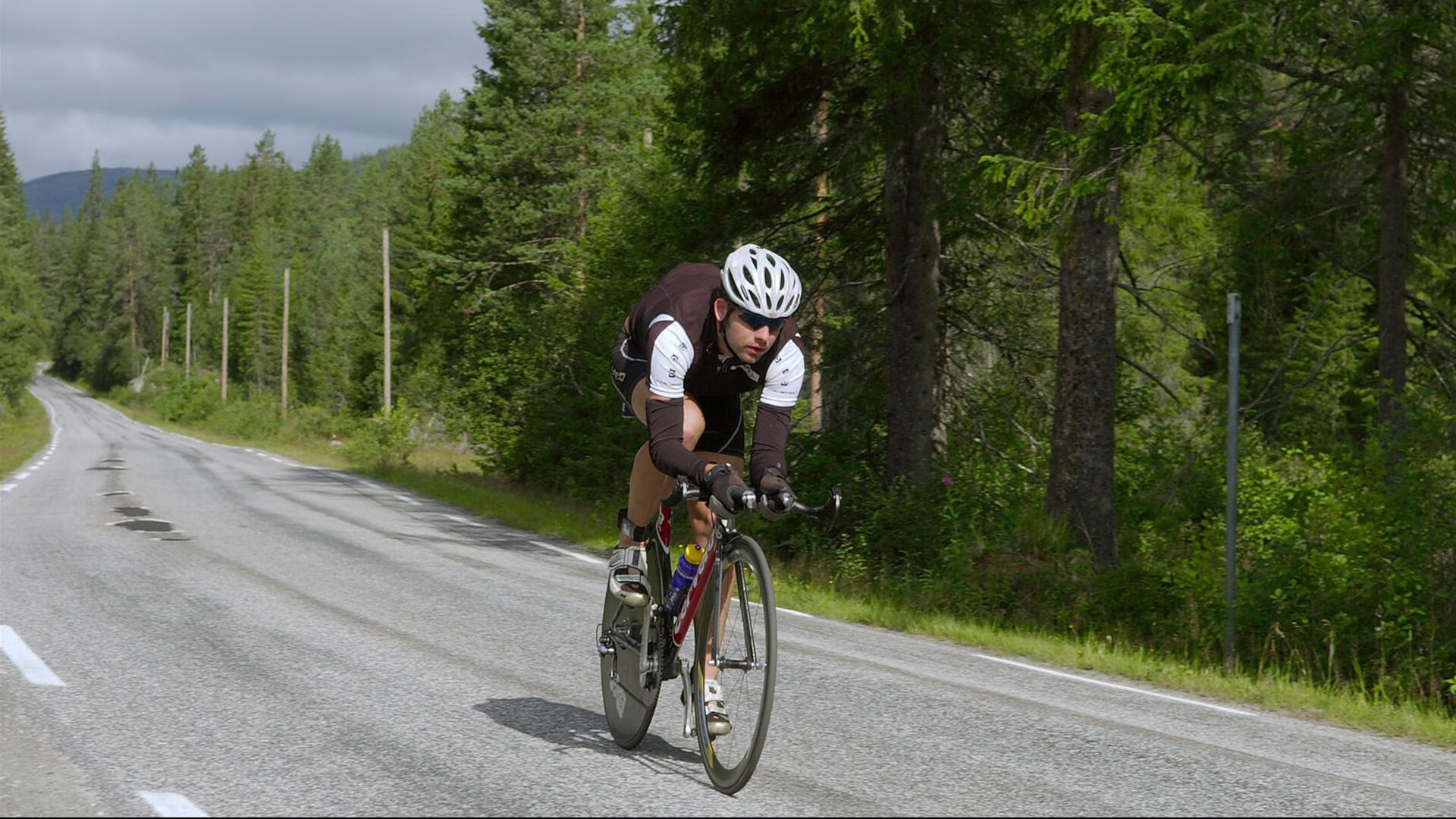 绝杀时刻,波尔一锤定音,波兰队逆转日本队上演足球史诗