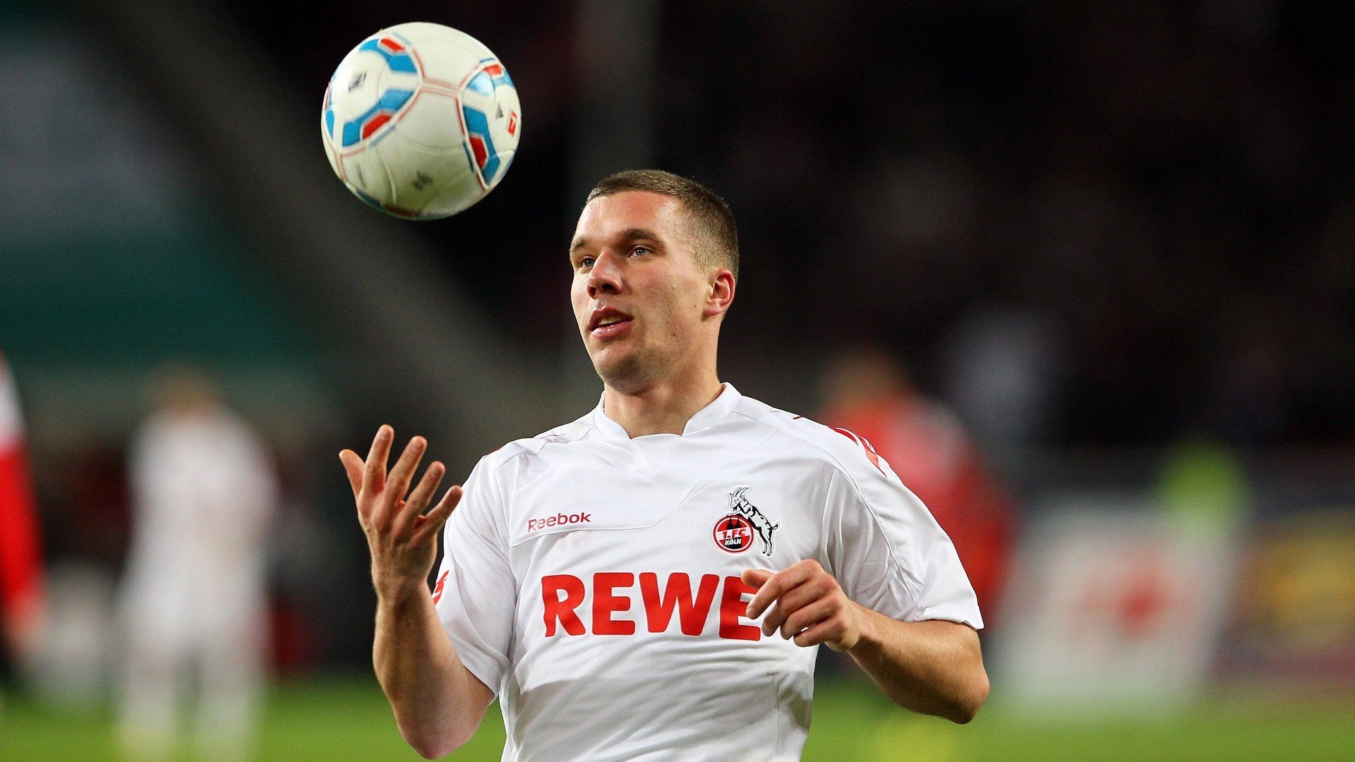 开云官方app入口-绿茵场与球台的交响，葡萄牙横扫德国，林高远刷新纪录的双重奏